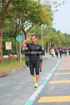 Runner Photo 5676357