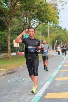 Runner Photo 5676358