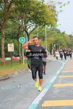 Runner Photo 5676361