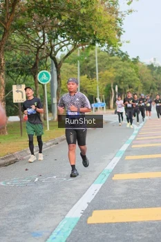 Runner Photo 5676369