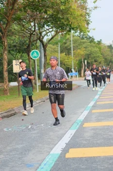 Runner Photo 5676373