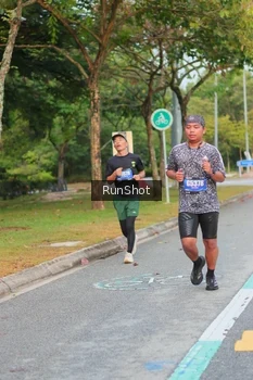 Runner Photo 5676378