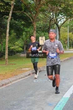 Runner Photo 5676380