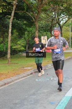 Runner Photo 5676381