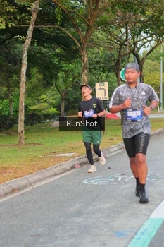 Runner Photo 5676384