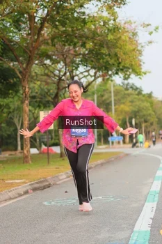 Runner Photo 5676385