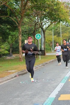 Runner Photo 5676389