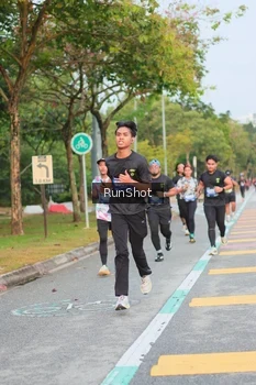 Runner Photo 5676402
