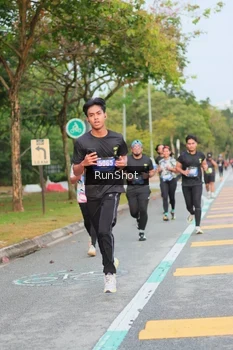 Runner Photo 5676406