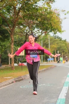 Runner Photo 5676407