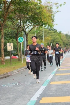 Runner Photo 5676408