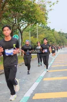 Runner Photo 5676414
