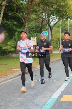 Runner Photo 5676419