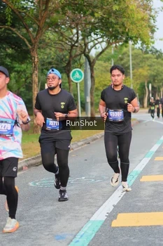 Runner Photo 5676425