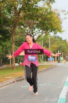 Runner Photo 5676429