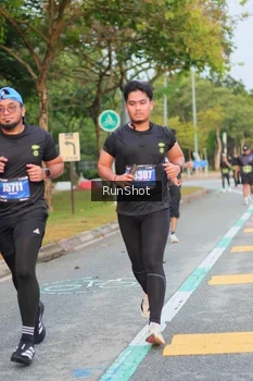 Runner Photo 5676431