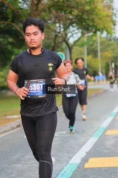 Runner Photo 5676435