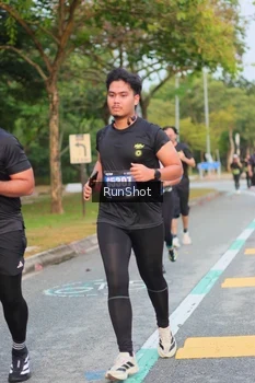 Runner Photo 5676437