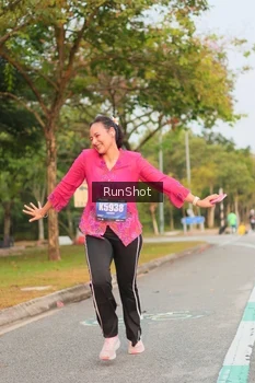 Runner Photo 5676440