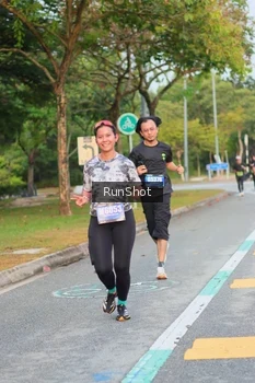 Runner Photo 5676441