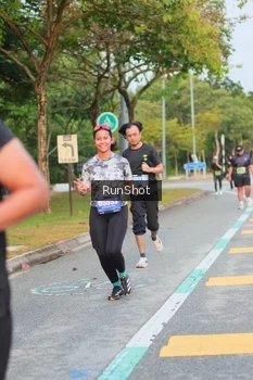 Runner Photo 5676442