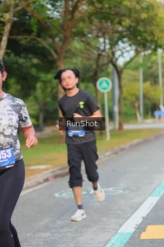 Runner Photo 5676454