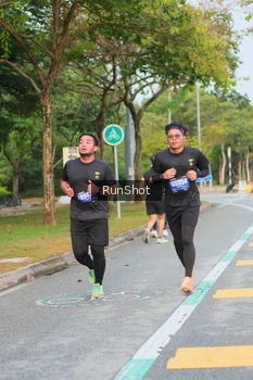 Runner Photo 5676468