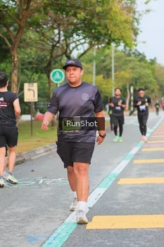 Runner Photo 5676470