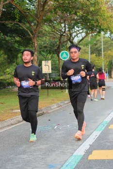 Runner Photo 5676475