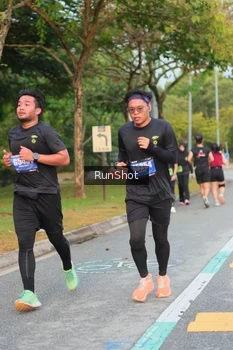 Runner Photo 5676485