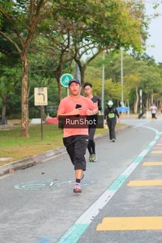 Runner Photo 5676503