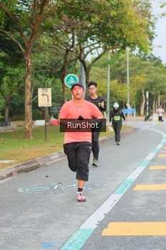 Runner Photo 5676504
