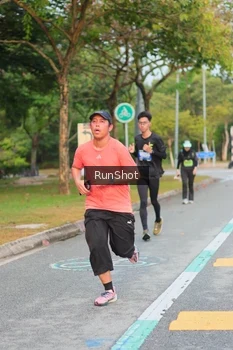 Runner Photo 5676507