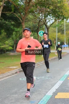 Runner Photo 5676511