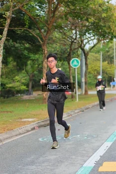 Runner Photo 5676512