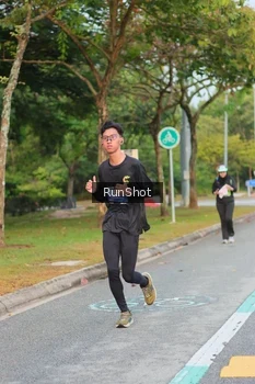 Runner Photo 5676515