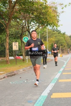 Runner Photo 5676535