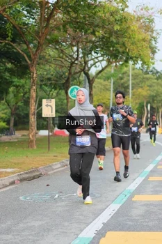 Runner Photo 5676537