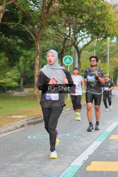 Runner Photo 5676541