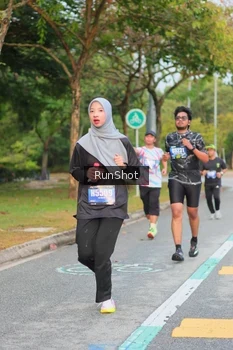 Runner Photo 5676543