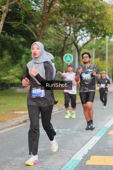 Runner Photo 5676545
