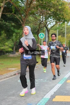 Runner Photo 5676546