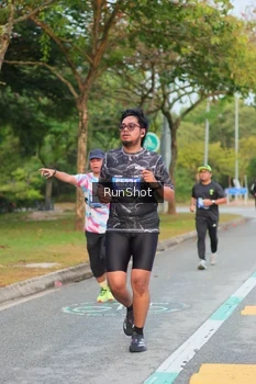 Runner Photo 5676553