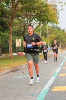 Runner Photo 5676557