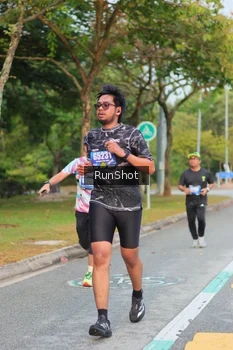 Runner Photo 5676558