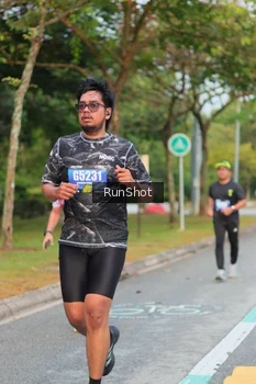 Runner Photo 5676565