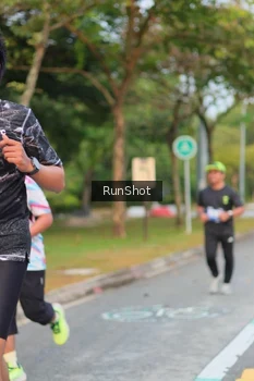 Runner Photo 5676567
