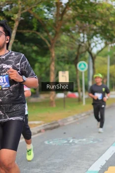 Runner Photo 5676569