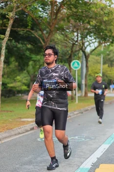 Runner Photo 5676571