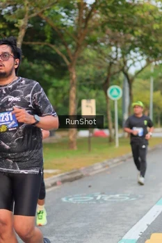 Runner Photo 5676572